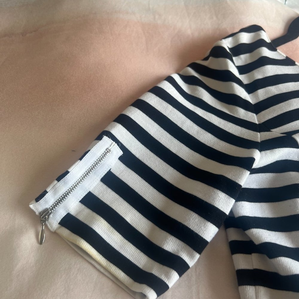 Banana Republic Dress Womens 12 Black White Stripe Summer Knit - Picture 6 of 6